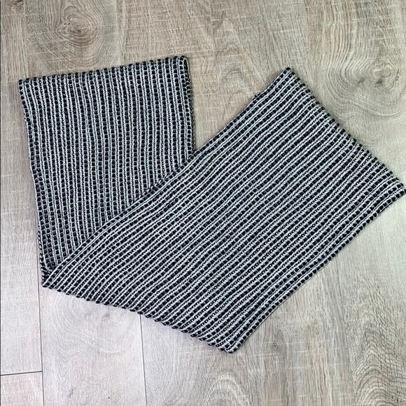 CALVIN KLEIN Women's Knit Black White Metallic Infinity Scarf - Picture 4 of 7